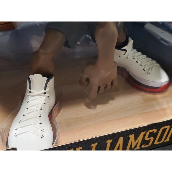 NBA smALL-STARS Zion Williamson 12" Vinyl Figure Navy Blue Jersey - FACTORY SEAL - Picture 7 of 12